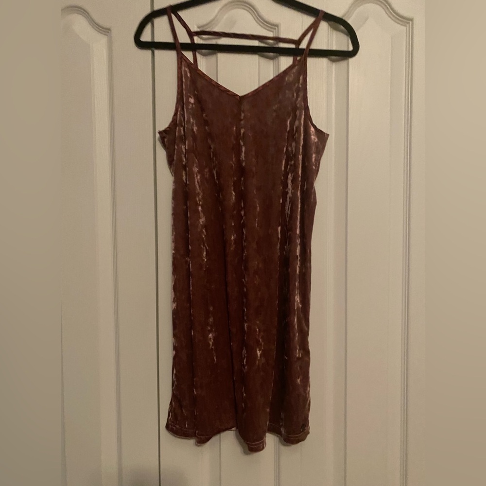Roxy Shimmering Pink Velvet slip